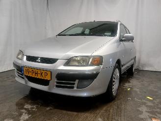 Vaurioauto  passenger cars Mitsubishi Space-star Space Star (DG) MPV 1.6 16V (4G18) [72kW]  (01-2001/12-2004) 2004/6