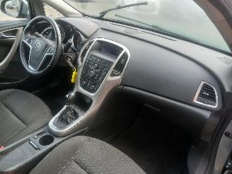 Opel Astra Astra J (PC6/PD6/PE6/PF6) Hatchback 5-drs 1.4 Turbo 16V (A14NET(Euro 5=
)) [103kW]  (12-2009/10-2015) picture 8