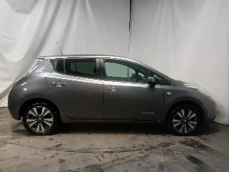 Nissan Leaf Leaf (ZE0) Hatchback Leaf (EM61) [80kW]  (11-2010/12-2017) picture 7