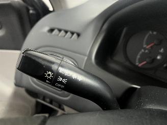 Mazda 323 323 Fastbreak (BJ14) Hatchback 1.6 16V (ZM) [72kW]  (01-2001/09-2003) picture 14