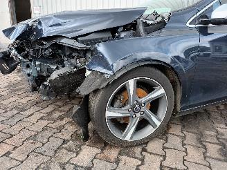 Volvo V-40 V40 (MV) Hatchback 5-drs 1.6 D2 (D4162T) [84kW]  (03-2012/12-2016) picture 10