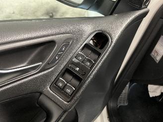 Volkswagen Golf Golf VI (5K1) Hatchback 2.0 TSI R 16V 4Motion (CDLF) [199kW]  (11-2009=
/03-2013) picture 13