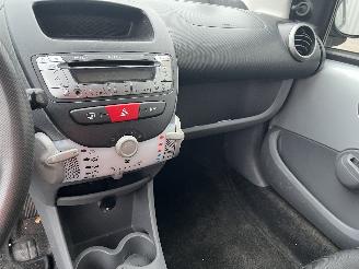 Citroën C1 C1 Hatchback 1.0 12V (384F(CFA)) [50kW]  (06-2005/09-2014) picture 14