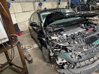 Toyota Prius Prius (ZVW5) Hatchback 1.8 16V Hybrid (2ZRFXE) [72kW]  (09-2015/12-202=
2) picture 2