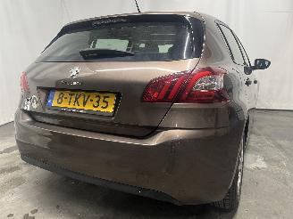 Peugeot 308 308 (L3/L8/LB/LH/LP) Hatchback 5-drs 1.2 12V VTi PureTech 82 (EB2F(HMZ=
)) [60kW]  (09-2013/06-2021) picture 5