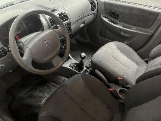Hyundai Accent Accent Hatchback 1.3 12V (G4EA) [62kW]  (08-2002/11-2005) picture 12