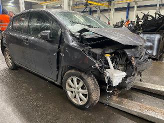 Toyota Yaris Yaris III (P13) Hatchback 1.5 16V Hybrid (1NZ-FXE) [74kW]  (03-2012/09=
-2020) picture 2