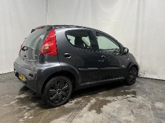 Peugeot 107 107 Hatchback 1.0 12V (384F(1KR)) [50kW]  (06-2005/05-2014) picture 6