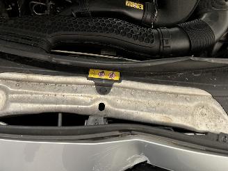 Mercedes C-klasse C (W205) Sedan C-180 1.5 EQ Boost (M264.915) [115kW]  (06-2019/05-2021=
) picture 16