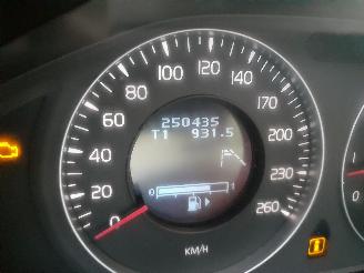 Volvo Xc-70 XC70 (BZ) SUV 3.2 24V AWD (B6324S) [175kW]  (08-2007/12-2011) picture 2