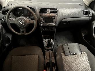 Volkswagen Polo Polo V (6R) Hatchback 1.2 12V (CGPB(Euro 5)) [44kW]  (06-2009/05-2014)= picture 14