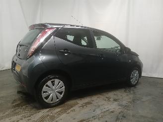 Toyota Aygo Aygo (B40) Hatchback 1.0 12V VVT-i (1KR-FE) [51kW]  (05-2014/06-2018) picture 6