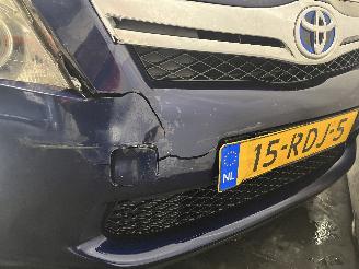 Toyota Auris Auris (E15) Hatchback 1.8 16V HSD Full Hybrid (2ZRFXE) [100kW]  (09-20=
10/09-2012) picture 8