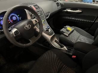 Toyota Auris Auris (E15) Hatchback 1.8 16V HSD Full Hybrid (2ZRFXE) [100kW]  (09-20=
10/09-2012) picture 21