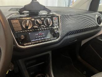 Volkswagen Up! Up! (121) Hatchback 1.0 12V 60 (CHYA) [44kW]  (08-2011/08-2020) picture 23