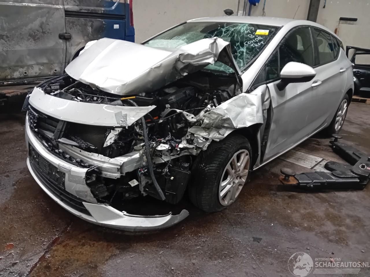 Opel Astra Astra K Hatchback 5-drs 1.2 Turbo 12V (F12SHL) [81kW]  (08-2019/12-202=
2)