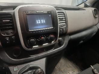 Renault Trafic Trafic (1FL/2FL/3FL/4FL) Van 1.6 dCi 125 Twin Turbo (R9M-452(R9M-D4)) =
[92kW]  (07-2015/...) picture 15