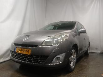 Coche accidentado Renault Scenic Grand Scénic III (JZ) MPV 2.0 16V CVT (M4R-F713) [103kW]  (02-2009/1=
2-2016) 2011/3