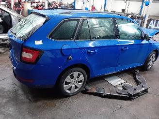 Skoda Fabia Fabia III Combi (NJ5) Combi 5-drs 1.0 TSI 12V (DKLD) [70kW]  (08-2014/=
12-2022) picture 3