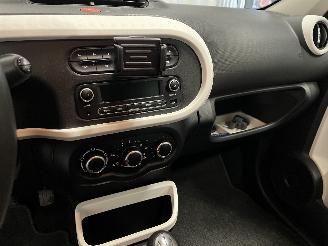 Renault Twingo Twingo III (AH) Hatchback 5-drs 1.0 SCe 70 12V (H4D-400(H4D-A4)) [52kW=
]  (09-2014/...) picture 19