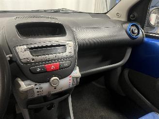 Toyota Aygo Aygo (B10) Hatchback 1.0 12V VVT-i (1KR-FE) [50kW]  (07-2005/05-2014) picture 24