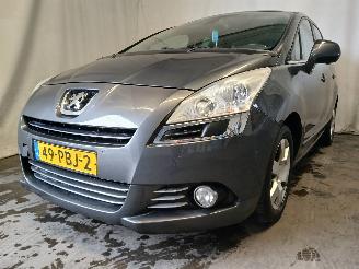 damaged passenger cars Peugeot 5008 5008 I (0A/0E) MPV 1.6 VTI 16V (EP6C(5FS)) [88kW]  (09-2009/03-2017) 2011/1