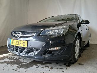 Schadeauto Opel Astra Astra J Sports Tourer (PD8/PE8/PF8) Combi 1.7 CDTi 16V (A17DTE(Euro 5)=
) [81kW]  (10-2010/10-2015) 2013/1