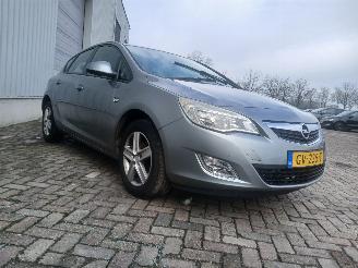 Opel Astra Astra J (PC6/PD6/PE6/PF6) Hatchback 5-drs 1.4 Turbo 16V (A14NET(Euro 5=
)) [103kW]  (12-2009/10-2015) picture 6