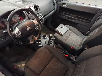 Mitsubishi Colt Colt (Z2/Z3) Hatchback 1.1 12V (3A91) [55kW]  (10-2004/06-2012) picture 12