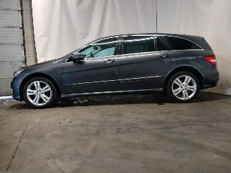 Mercedes R-klasse R (W251) MPV 3.5 350 V6 24V 4-Matic (M272.967) [200kW]  (08-2005/12-20=
12) picture 4