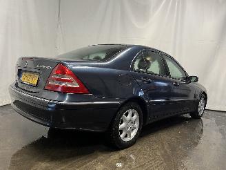 Mercedes C-klasse C (W203) Sedan 2.0 C-200K 16V (M111.955) [120kW]  (05-2000/06-2002) picture 6