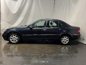 Mercedes C-klasse C (W203) Sedan 2.0 C-200K 16V (M111.955) [120kW]  (05-2000/06-2002) picture 4