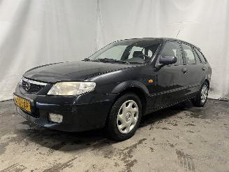 Mazda 323 323 Fastbreak (BJ14) Hatchback 1.6 16V (ZM) [72kW]  (01-2001/09-2003) picture 3