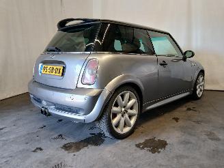 Mini Mini Mini Cooper S (R53) Hatchback 1.6 16V (W11-B16A) [120kW]  (03-2002/09-=
2006) picture 6