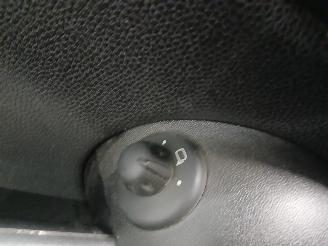 Mini Mini Mini (R56) Hatchback 1.6 Cooper D 16V (DV6TED4(9HZ)) [80kW]  (11-2006/=
09-2010) picture 12