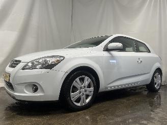 Kia Cee d Pro cee'd (EDB3) Hatchback 3-drs 1.4 CVVT 16V (G4FA) [66kW]  (06-2010/=
09-2012) picture 3