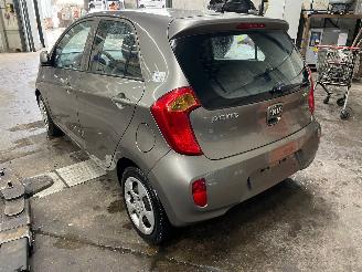 Kia Picanto Picanto (TA) Hatchback 1.0 12V (G3LA) [51kW]  (05-2011/06-2017) picture 4