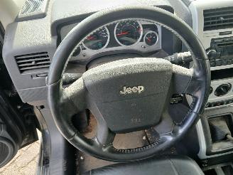 Jeep Patriot Patriot (MK74) SUV 2.4 16V 4x4 (ERZ) [125kW]  (01-2008/12-2017) picture 20