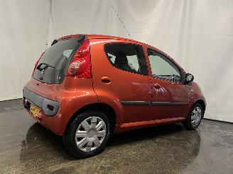 Peugeot 107 107 Hatchback 1.0 12V (384F(1KR)) [50kW]  (06-2005/05-2014) picture 6