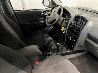 Hyundai Santa Fe Santa Fe I SUV 2.0 16V 4x2 (G4JP) [99kW]  (08-2001/02-2006) picture 10