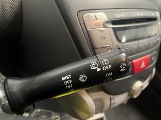 Toyota Aygo Aygo (B10) Hatchback 1.0 12V VVT-i (1KR-FE) [50kW]  (07-2005/05-2014) picture 17