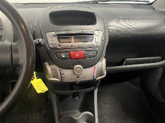 Toyota Aygo Aygo (B10) Hatchback 1.0 12V VVT-i (1KR-FE) [50kW]  (07-2005/05-2014) picture 19