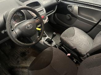 Toyota Aygo Aygo (B10) Hatchback 1.0 12V VVT-i (1KR-FE) [50kW]  (07-2005/05-2014) picture 14
