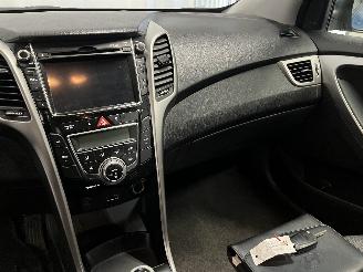 Hyundai I-30 i30 (GDHB5) Hatchback 1.6 GDI Blue 16V (G4FD(Euro 4)) [99kW]  (12-2011=
/12-2016) picture 20