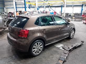 Volkswagen Polo Polo V (6R) Hatchback 1.2 12V (CGPB) [44kW]  (06-2009/09-2012) picture 3