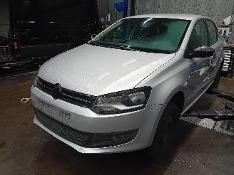  Volkswagen Polo Polo V (6R) Hatchback 1.2 12V BlueMotion Technology (CGPA(Euro 5)) [51=
kW]  (06-2009/05-2014) 2009/10