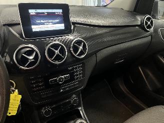 Mercedes B-klasse B (W246) Hatchback 1.6 B-180 BlueEFFICIENCY Turbo 16V (M270.910) [90kW=
]  (11-2011/12-2018) picture 20