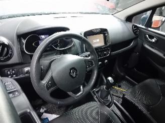 Renault Clio Clio IV (5R) Hatchback 5-drs 0.9 Energy TCE 90 12V (H4B-408(H4B-B4)) [=
66kW]  (11-2012/08-2021) picture 5