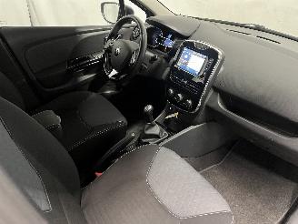 Renault Clio Clio IV (5R) Hatchback 5-drs 0.9 Energy TCE 90 12V (H4B-400(H4B-A4)) [=
66kW]  (11-2012/08-2021) picture 13