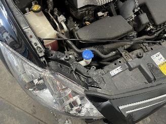 Toyota Auris Auris (E15) Hatchback 1.8 16V HSD Full Hybrid (2ZRFXE) [100kW]  (09-20=
10/09-2012) picture 16